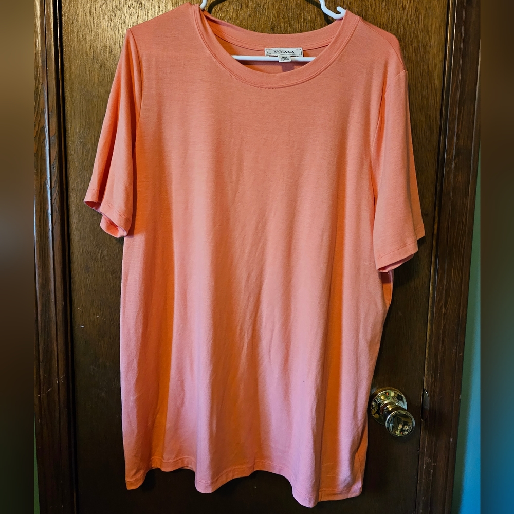 🎄 Coral tee